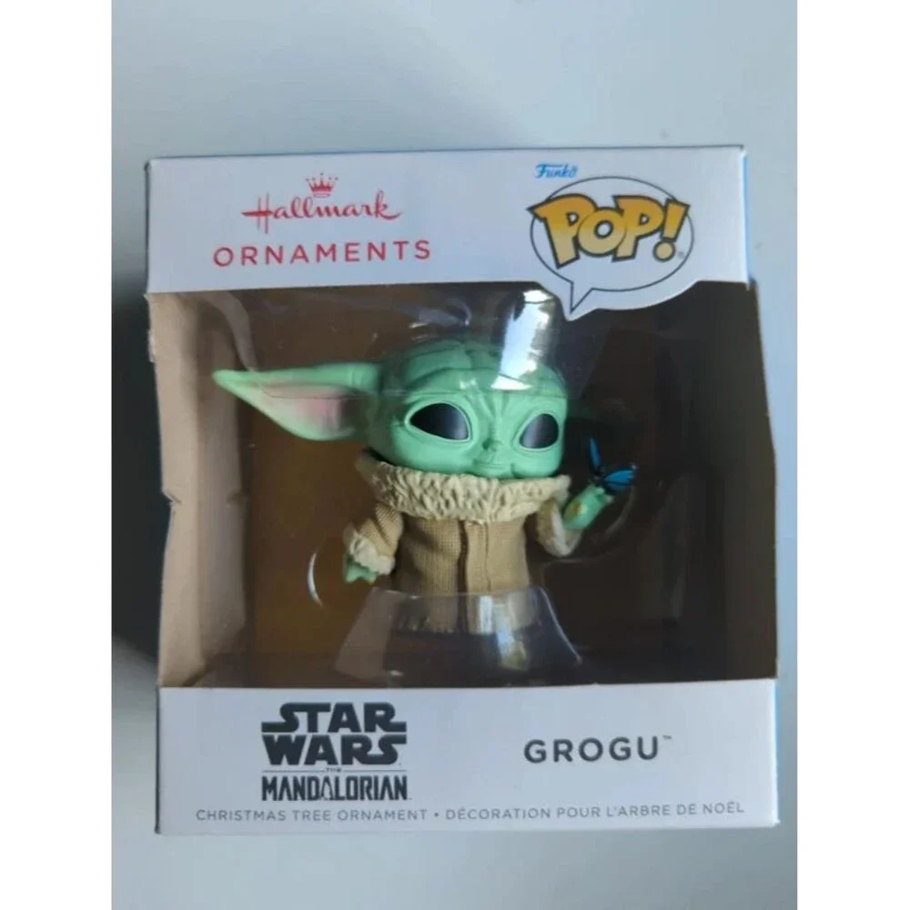The mendalorian Grogu Christmas ornament